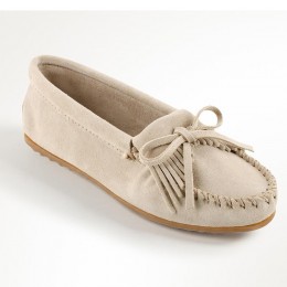 MINNETONKA KILTY SUEDE MOC STONE